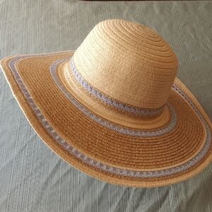 QUAGGA GREEN LABEL 100% Paper Straw Sun Hat in Tan and light Blue